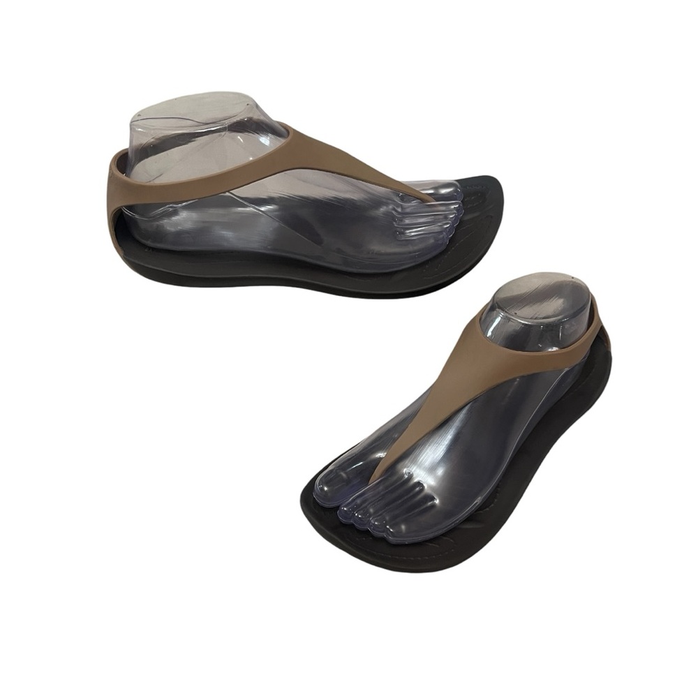 CROCS Sexi Flip Thong T-Strap Comfort Flat Slip On Sandals Brown Women’s size 8